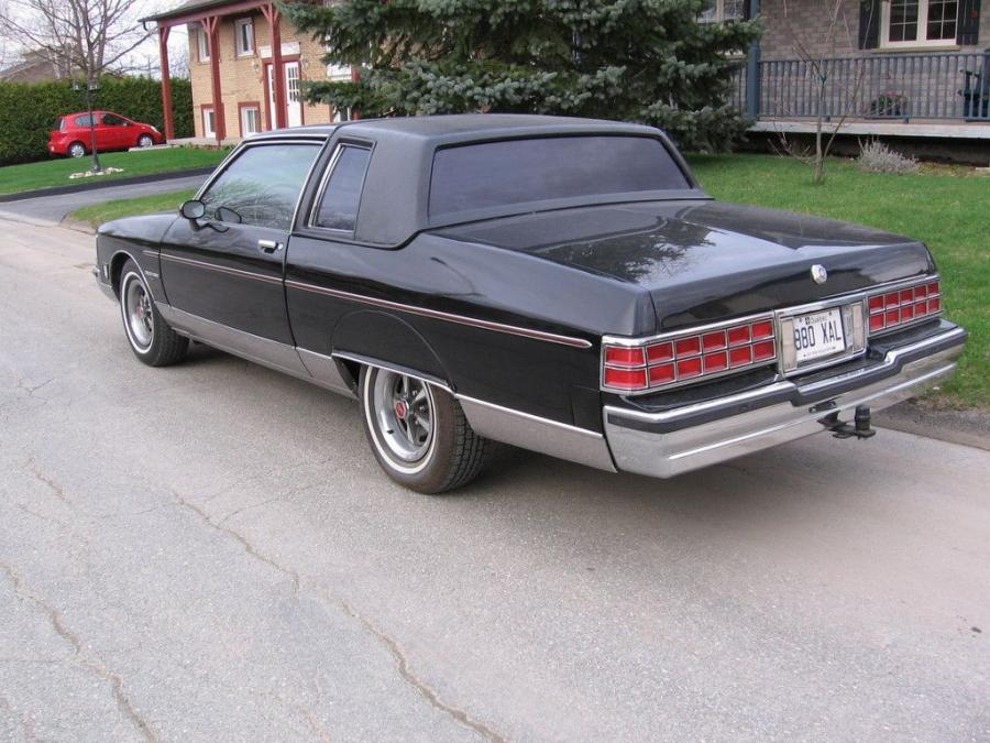  Pontiac Parisienne 1980 года  (фото 4 из 9)